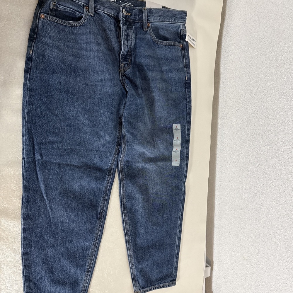 NWT Old Navy Mid-Rise Slouchy Taper Ankle Jeans Size 8 New with Tags - Picture 9 of 10